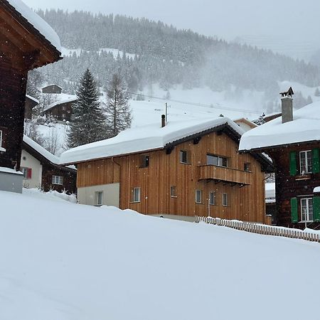 Yeti Lodge Sedrun Esterno foto