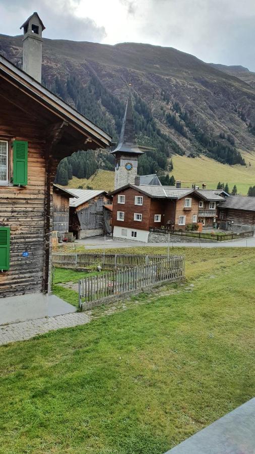 Yeti Lodge Sedrun Esterno foto